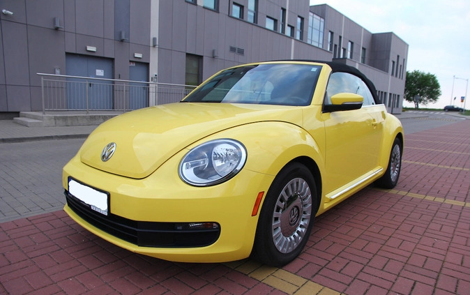 Volkswagen Beetle cena 66999 przebieg: 125050, rok produkcji 2015 z Wrocław małe 232